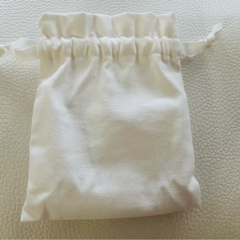 Dior Cream Fabric small drawstring pouch with gold font Dior - Picture 2 of 3